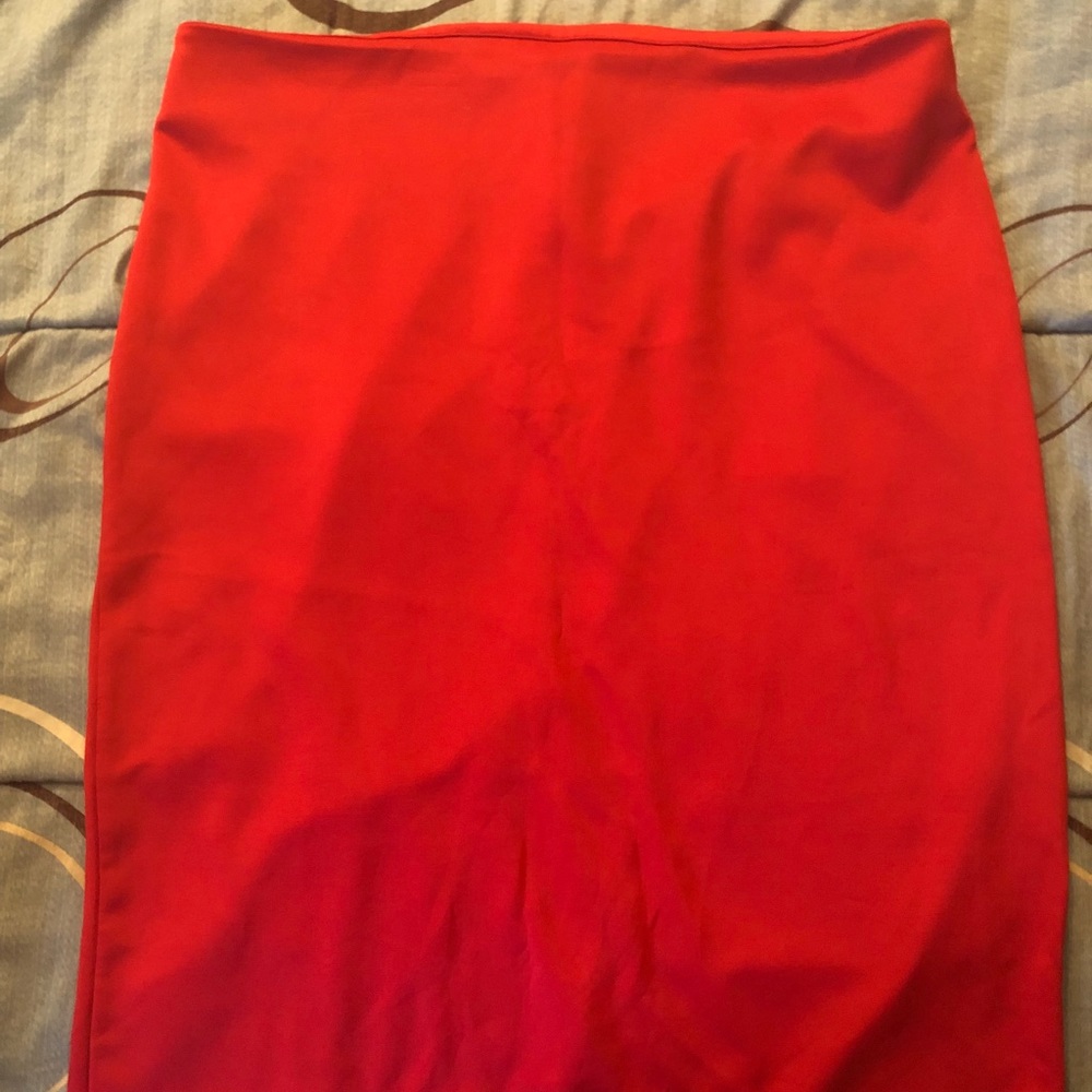 Red New York & co skirt stretchy
